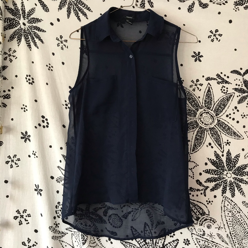 Forever 21 sleeveless button up collared shirt